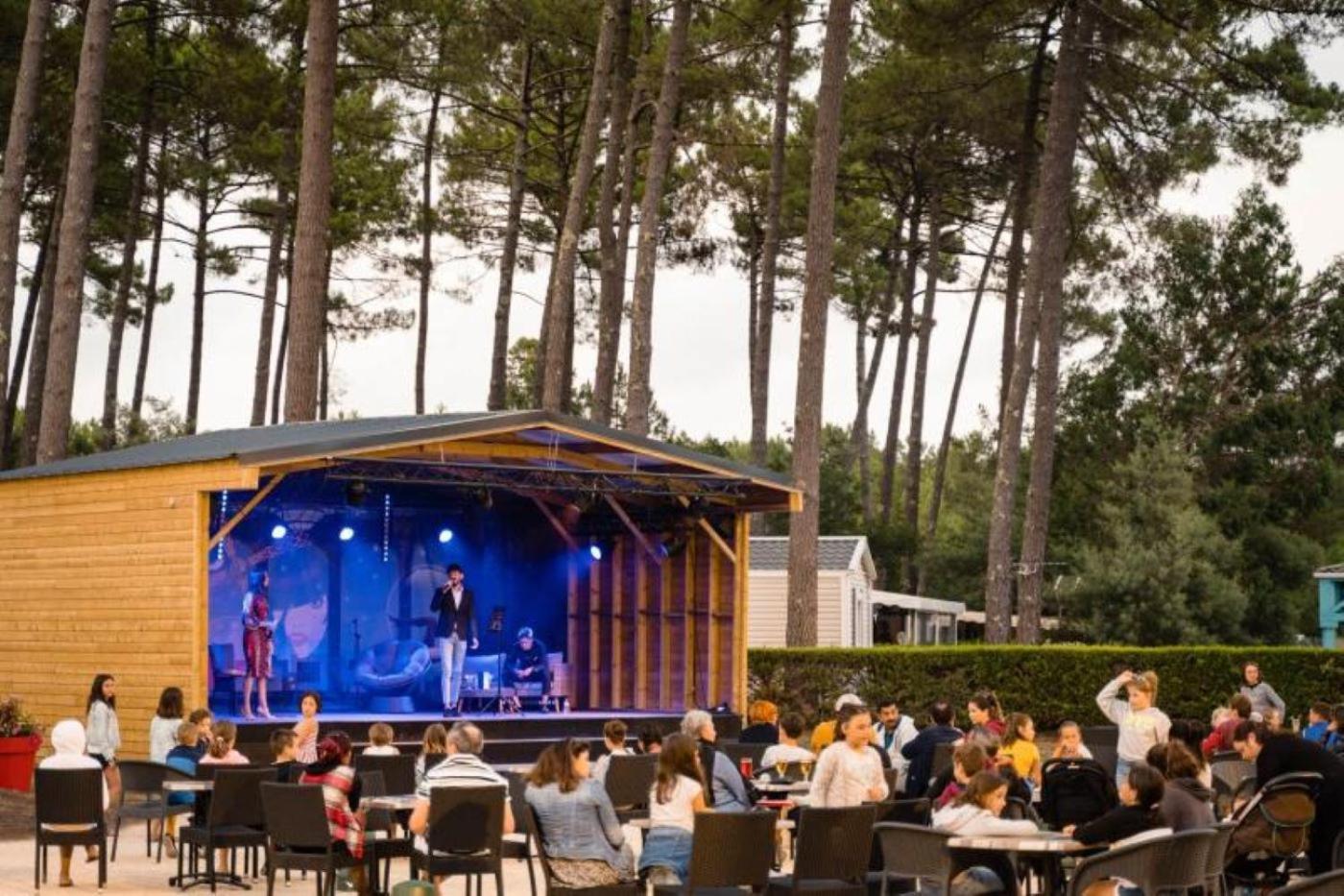 Sbvacances Tout Confort 2Ch Et 1Sdb, Environnement Calme Et Verdoyant Dans Camping 4 Etoiles Сен-Жульєн-ан-Борн Екстер'єр фото